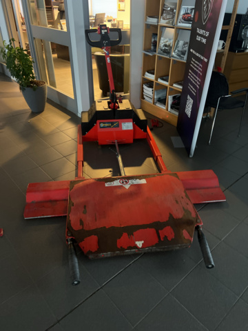 1117184-6 Vehicle mover Stringo