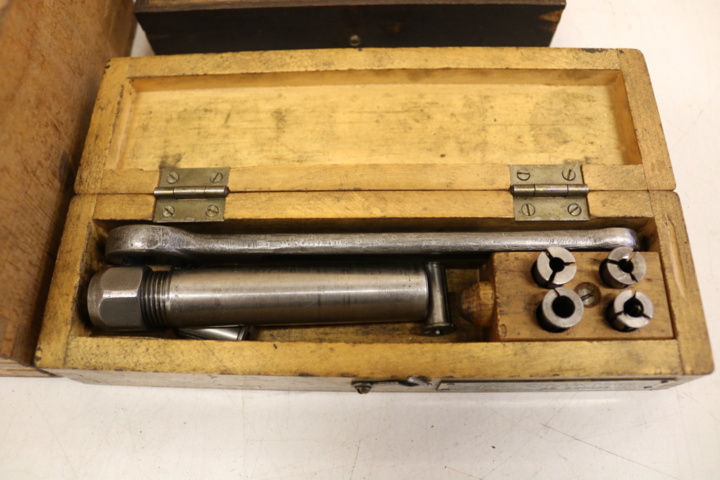 999151-2 Socket chuck & sockets, etc