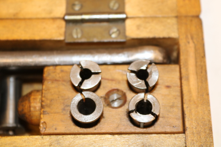 999151-4 Socket chuck & sockets, etc