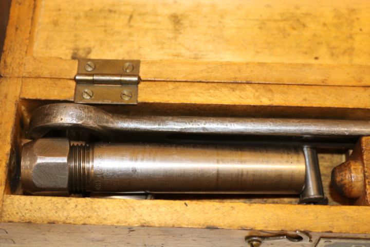 999151-5 Socket chuck & sockets, etc