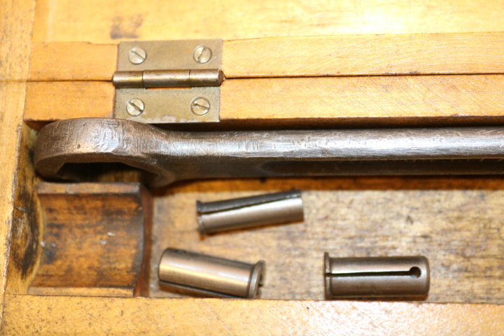 999151-7 Socket chuck & sockets, etc