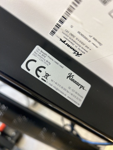 1161036-5 Höj och sänkbart skrivbord - Kinnarps 2 stycken