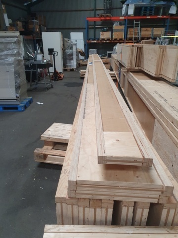 1120892-2 Lot with glulam beams