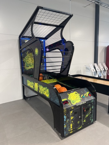 1051734-3 Basketball arcade machine Magic Play Street Magic