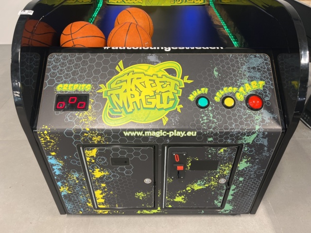 1051734-4 Basketball arcade machine Magic Play Street Magic