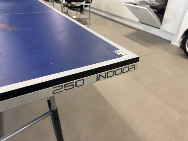 1051739-3 Table tennis table with accessories - Cornilleau 250 Indoor