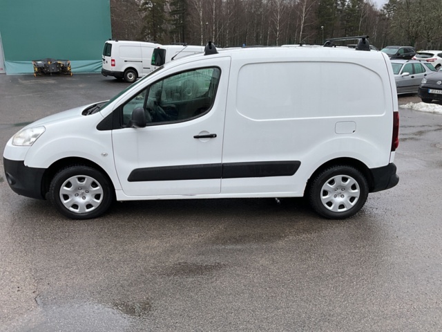 1120896-2 Peugeot Partner Van 1.6 HDi - 2012