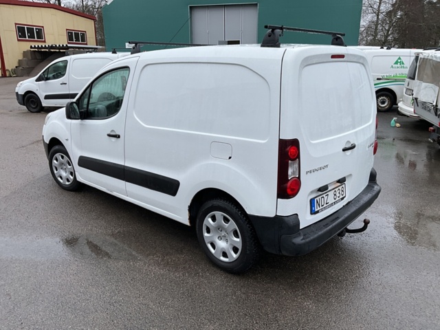 1120896-3 Peugeot Partner Van 1.6 HDi - 2012