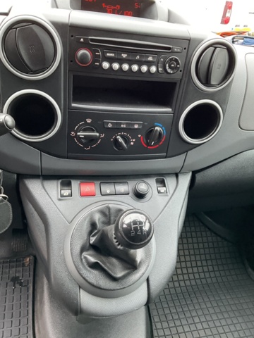 1120896-12 Peugeot Partner Van 1.6 HDi - 2012