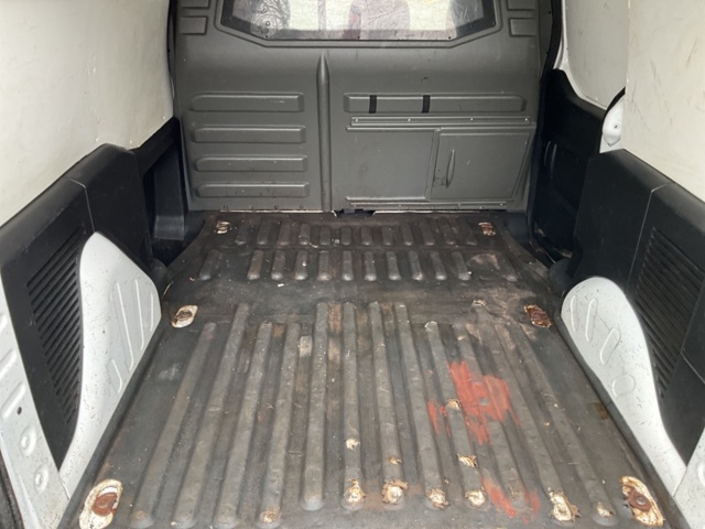 1120896-16 Peugeot Partner Van 1.6 HDi - 2012