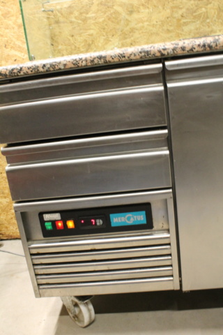 1120918-2 Refrigerated bench Mercatus