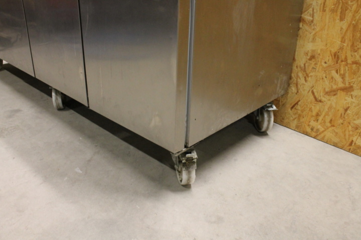 1120918-8 Refrigerated bench Mercatus