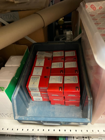 1149028-3 Plaster staples 5-7mm, 30 cartons - Castor GB-13