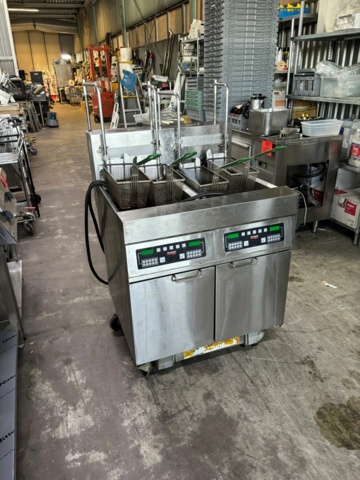 899804-1 Frymaster double fryer, 4 baskets