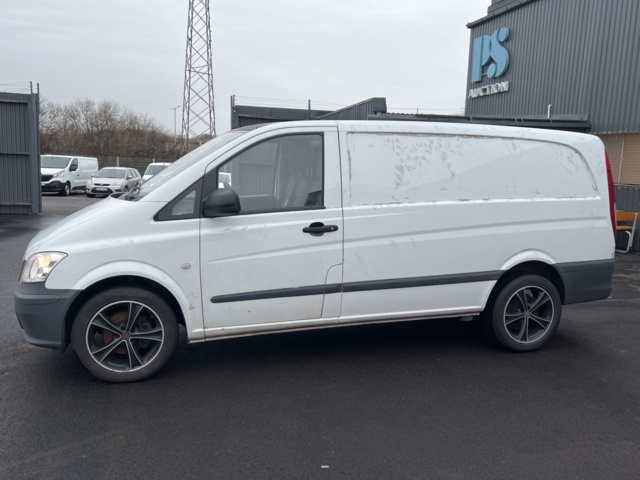 1051821-2 Mercedes-Benz Vito 110 CDI 2.8t - 2012