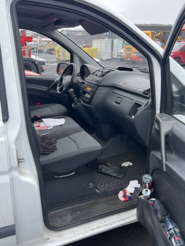 1051821-21 Mercedes-Benz Vito 110 CDI 2.8t - 2012