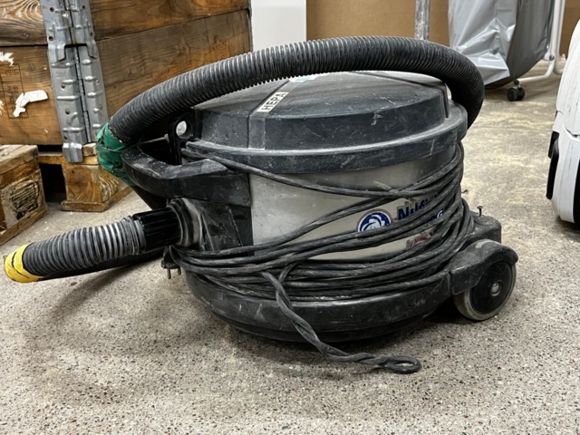 1144923-2 Vacuum cleaner, Nilfisk GD 930