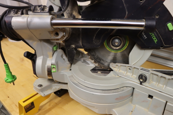 1139934-5 Festool KS60E Miter Saw with Dewalt Saw Bench