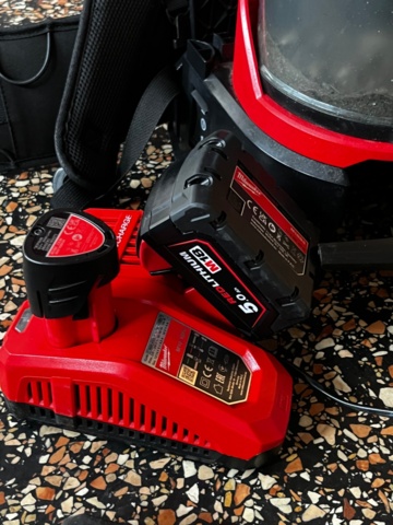 1144995-6 Backpack vacuum cleaner, Milwaukee M18 FBPV with battery and accessories