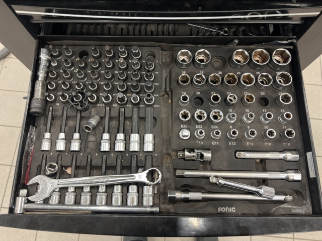 1051860-5 Verktygsvagn med innehåll - Sonic S10