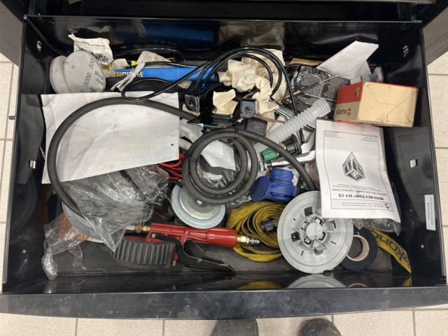 1051860-10 Verktygsvagn med innehåll - Sonic S10