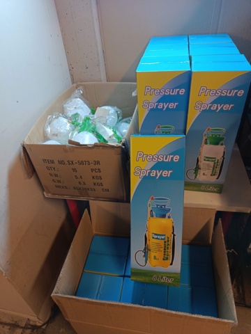 1000242-1 Parti med handsprutor och trycksprutor