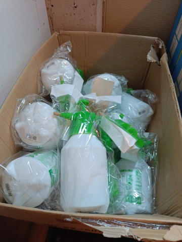 1000242-8 Parti med handsprutor och trycksprutor