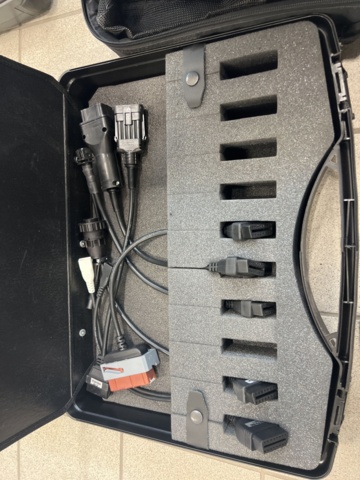 1051894-9 Diagnostic tools and connectors