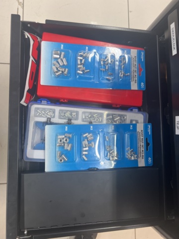 1051948-8 Tool trolley with contents Wuürth