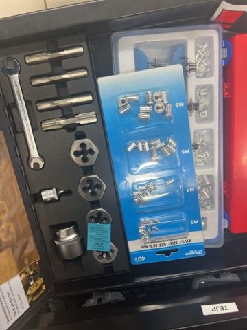 1051948-9 Tool trolley with contents Wuürth