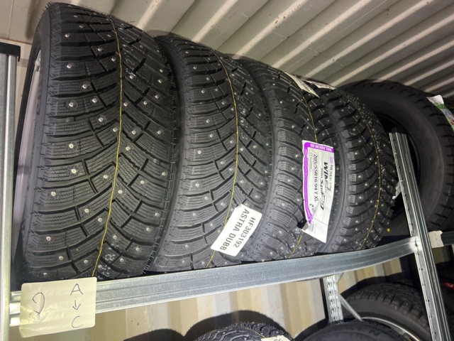 1051982-6 Däck sortiment cirka 20 uppsättningar