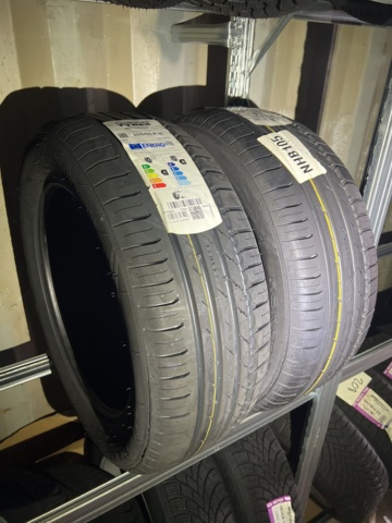 1051982-31 Däck sortiment cirka 20 uppsättningar