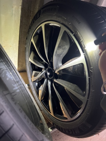 1051982-39 Däck sortiment cirka 20 uppsättningar