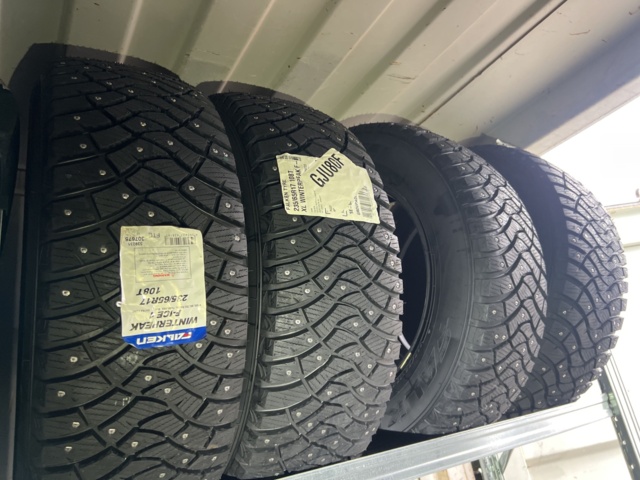 1051982-48 Däck sortiment cirka 20 uppsättningar