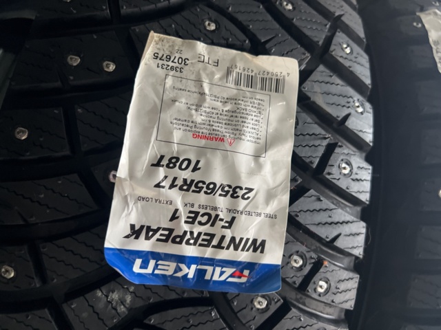 1051982-49 Däck sortiment cirka 20 uppsättningar