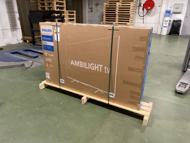 1146409-5 65" 4K LED Ambilight TV Philips 65PUS8108/12