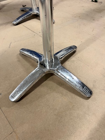 1163034-3 Ståbord 70 cm diameter antal 25 st inklusive vagn