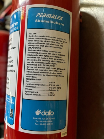 899698-4 1 grease fire extinguisher 6 liters and 1 foam extinguisher 9 liters