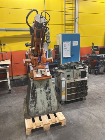 1069656-2 ABB IRB 1400 M2000 Robot