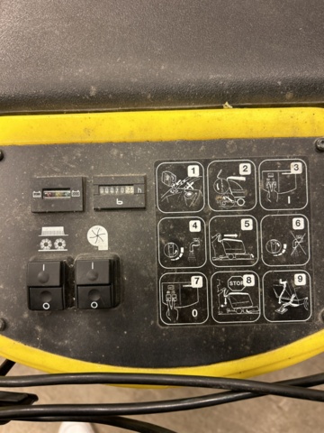 1143985-4 Cleaning machine Kärcher BR530BAT (Rep object)