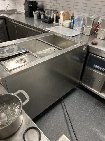 1143993-7 Heating cabinet with water bath & 3 drawers and cabinet