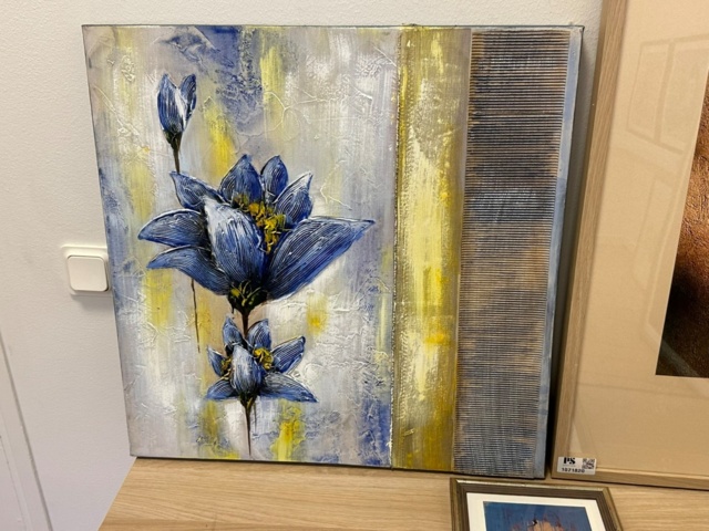 1071820-3 Art 3 different paintings and prints