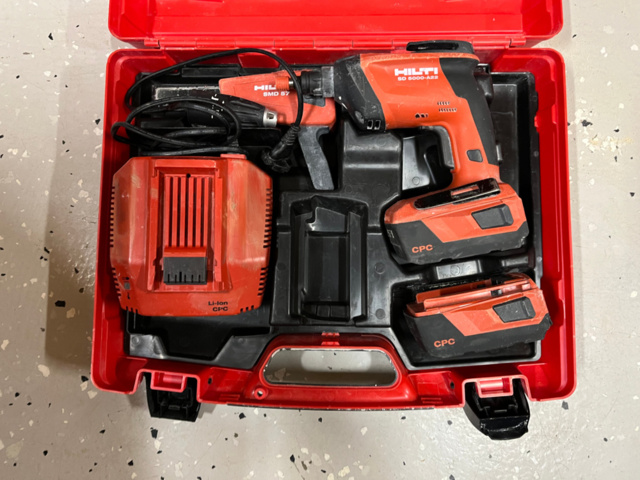 1149051-8 Collection of hand tools & accessories - Hilti