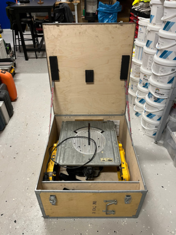 1149055-1 Cut & miter saw DeWalt 743N