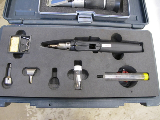 1159334-3 Soldering gun and glycol meter