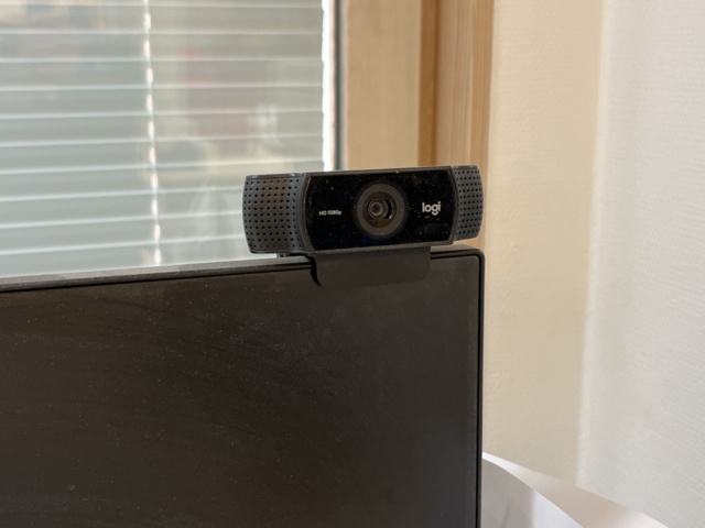 1131935-3 Computer kit with computer, screen, camera. speaker system and more