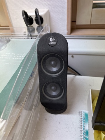 1131935-7 Computer kit with computer, screen, camera. speaker system and more