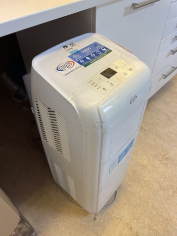 1131936-2 Portable AC with exhaust air hose - Argo Relax Style