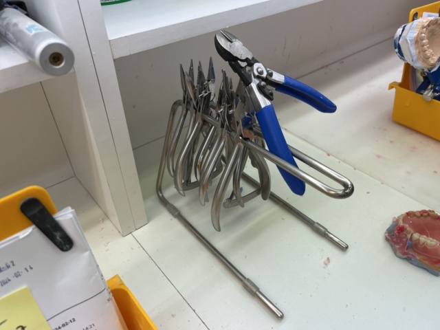 1131955-6 Workstations x6 with included dental equipment