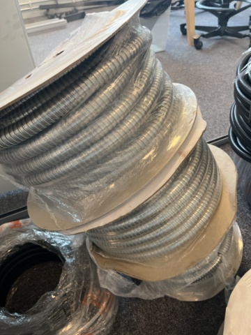 1146667-10 Part with cabling, flex pipe